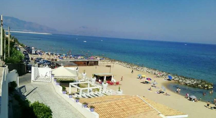 Casa Vacanza Adele Trappeto  Ngoại thất bức ảnh